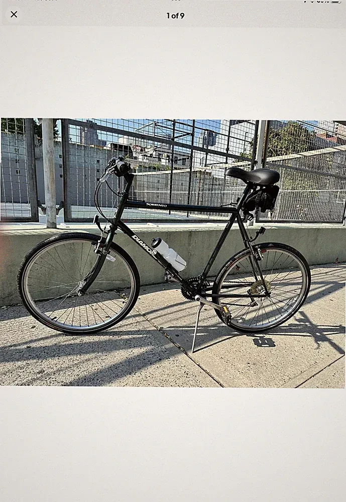 Diamondback Sorrento Bicycle, Hybrid Tires, Upgrades. Excellent Condition
