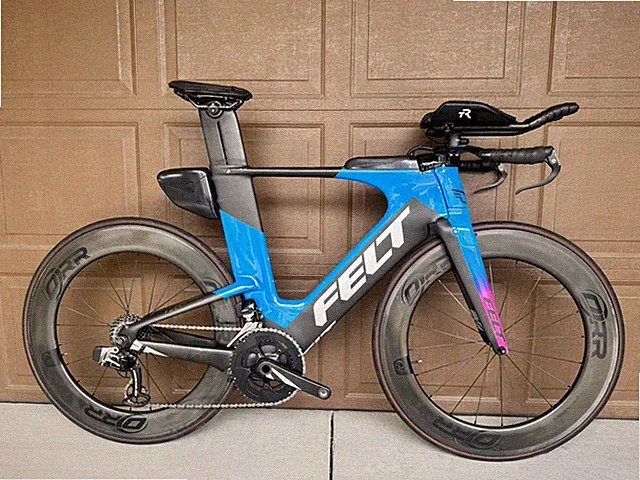 FELT iA2 56 CM Triathlon/Road Bike SRAM red Etap