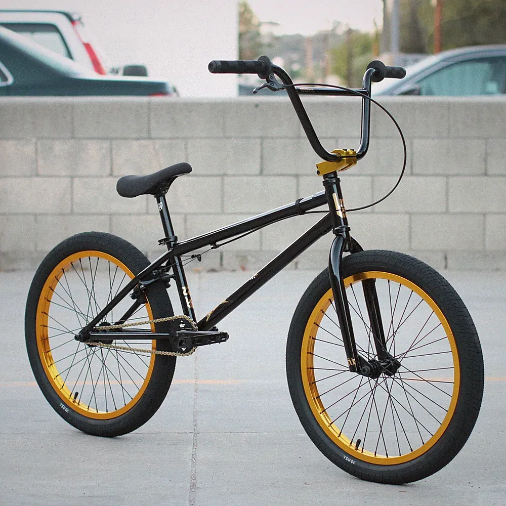 FIT BIKE CO SERIES 22" BICYCLE BLACK GOLD