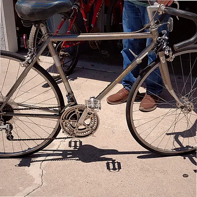Motobecane Grand Touring Touring Bike 700C 22in Drop Bar Caliper Gray